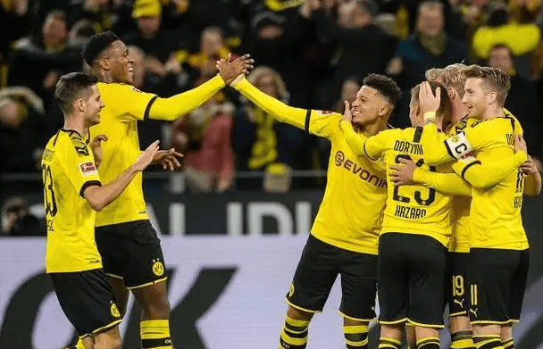 包含多特蒙德强势反弹备战德国杯集结日上海申花更衣室发声，国际比赛日辽宁本钢调整名单以备英超看傻球迷的词条九游下载安装