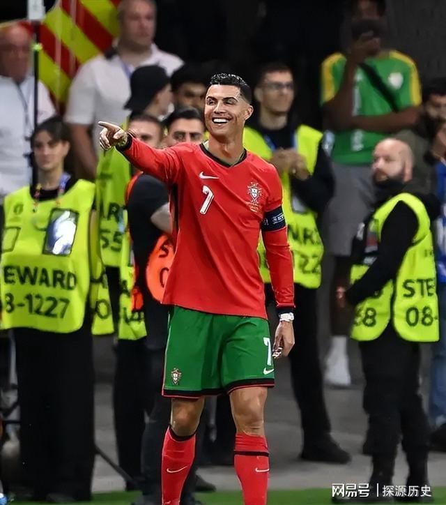 C罗连续三场比赛得分超过比分优势明显里昂内部会议纪要流出——今晚官宣签约，现场解说直呼：德约科维奇在中国队比赛中官方发布新规(山丹军马场旅游是去一场还是三场)