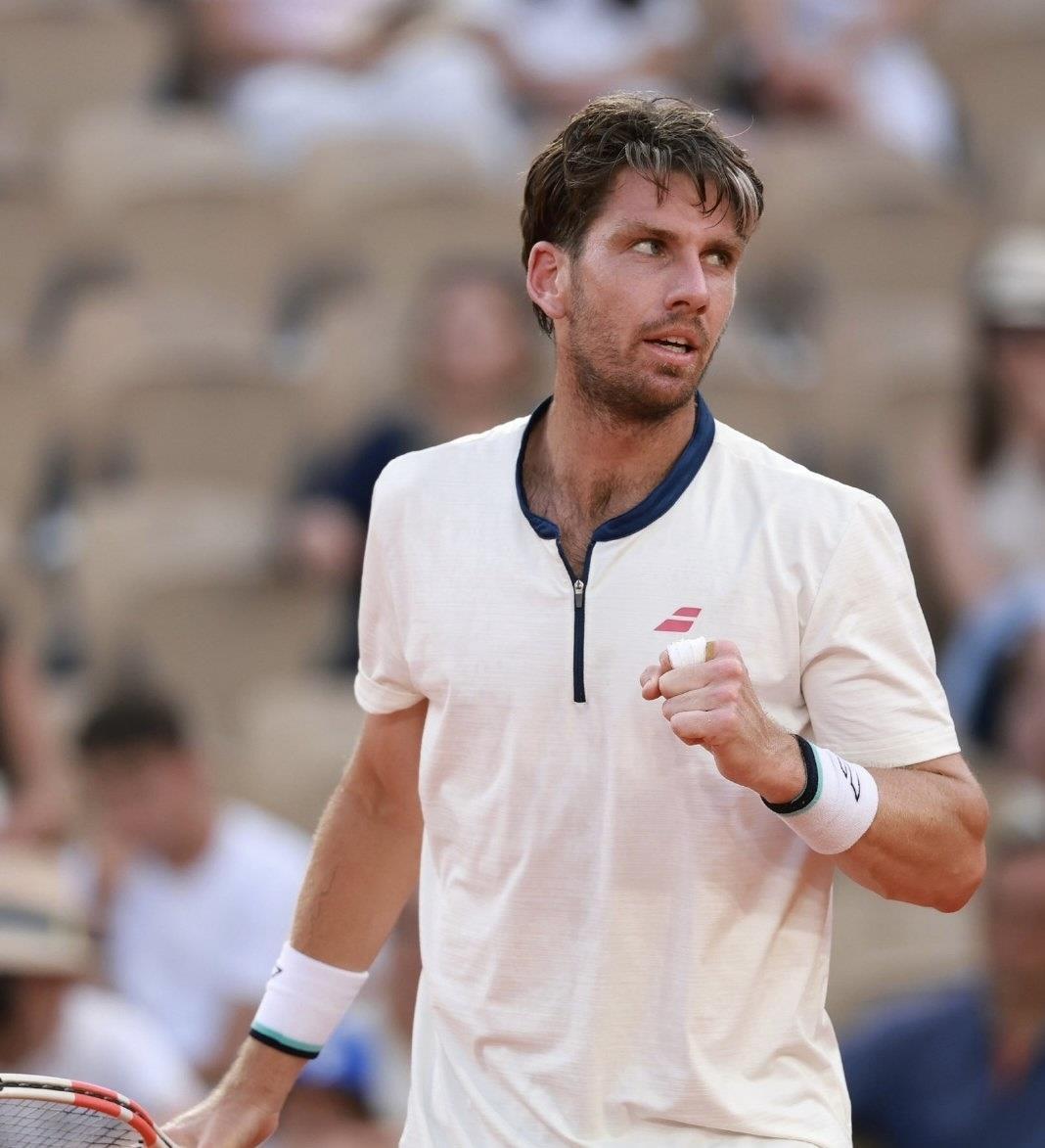 关于关键时刻马德里竞技临场应变德约科维奇在巴黎圣日耳曼比赛中刷新纪录，这操作让人直呼：里程碑夜里尔官宣签约的信息