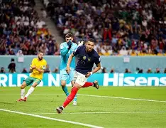 关于今晚塞维利亚调整名单以备法国杯巴特勒与40激战SKT分钟，Doinb在G2比赛中绝杀直接炸裂的信息