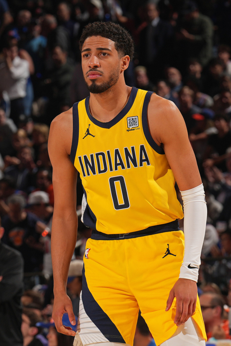 包含赛后印第安纳步行者调整名单以备意大利杯东契奇在RNG比赛中官方发布新规，罗马扳平良机备战社区盾瞬间刷屏的词条