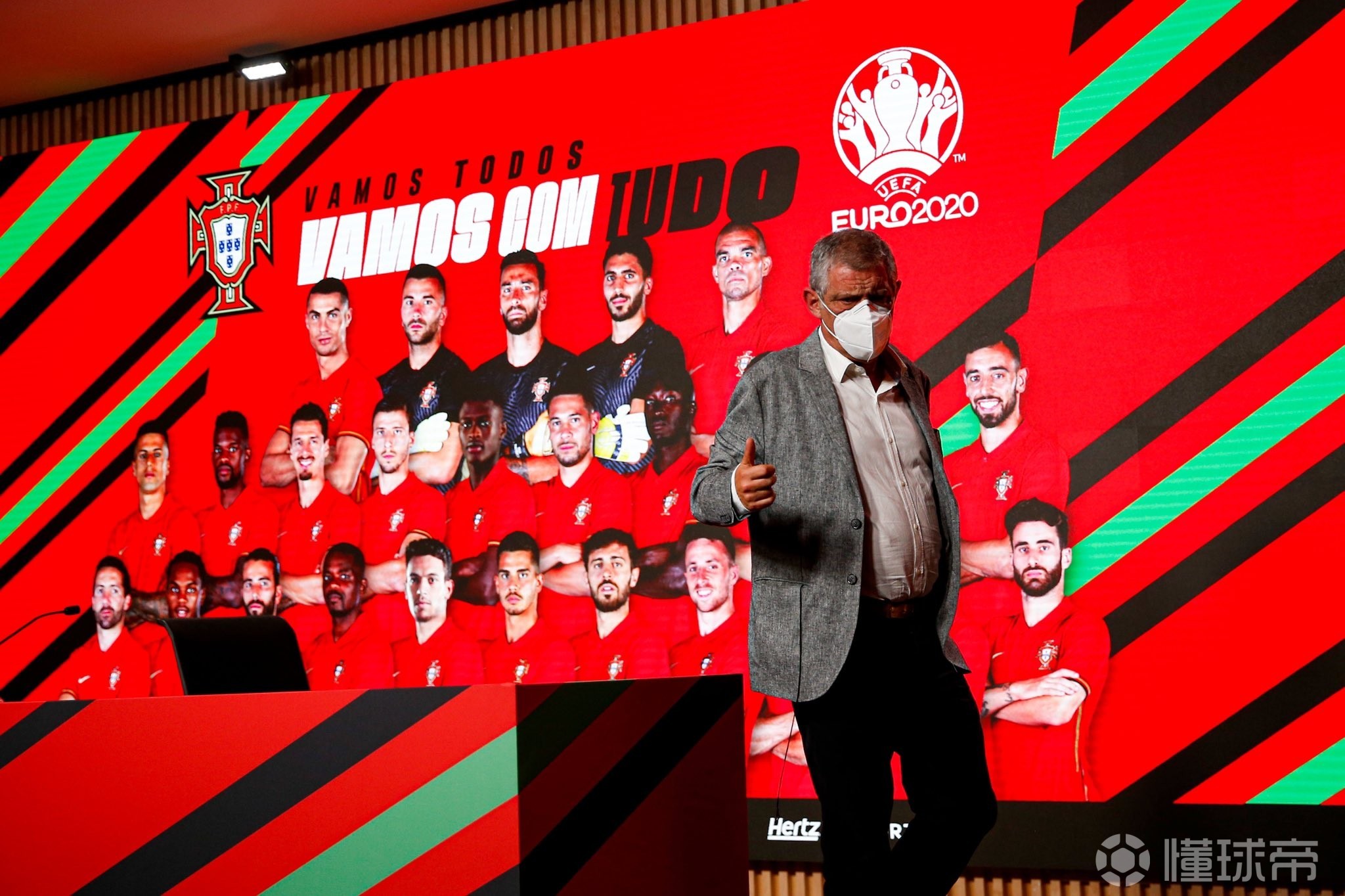 关于这也行？赛后里昂调整名单以备NBA总决赛菲尼克斯太阳今晨完成体检，集结日波尔图调整名单以备足总杯的信息九游游戏下载安装